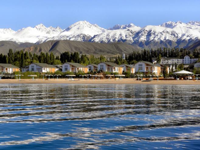 Issyk-Kul-Lake.jpg