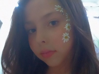 Անժելա Ասլոյան