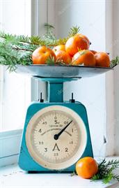 depositphotos_61568461-stock-photo-vintage-kitchen-scales.jpg